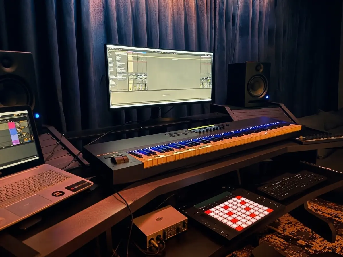 Ableton Live canlı set performans alanı - SonarHouse Stüdyo B